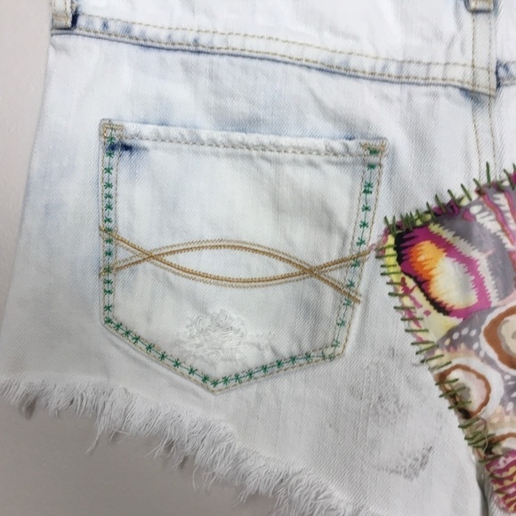 Abercrombie & Fitch Distressed Jean Shorts size 27 - Picture 6 of 8